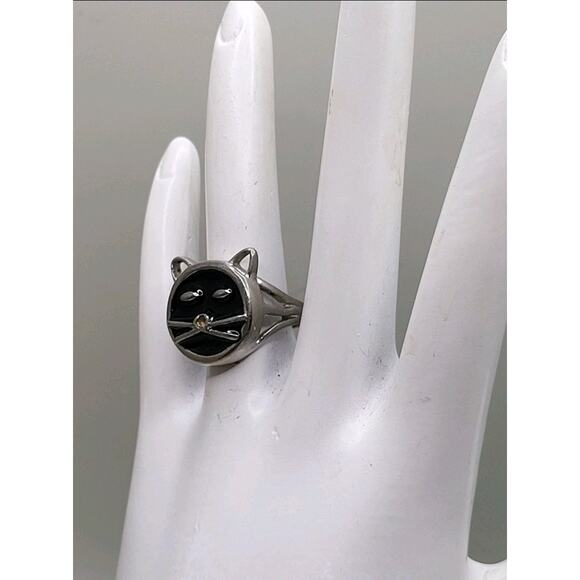 Vintage Cat Face Ring Silver Tone Black Enamel US Size 5.5 - Picture 2 of 8